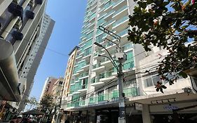 Apartamento Pé na Areia no Calçadão da Central Balneário Camboriú - Estacionamento limitado á alguns tamanhos de caminhonetes
